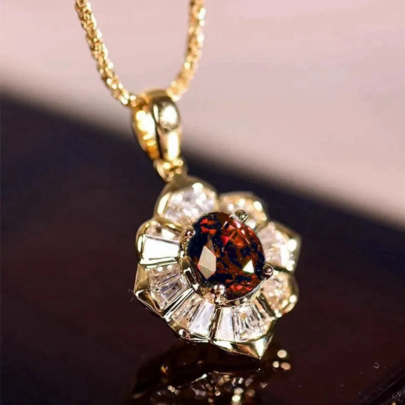 Kavella Solcrimson Necklace | Gold